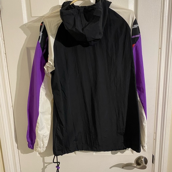 Men’s Mitchell&Ness Toronto Raptors Hardwood Classics Windbreaker - Picture 4 of 4